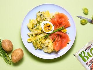 Preistoemp met gerookte zalm en zachtgekookt ei