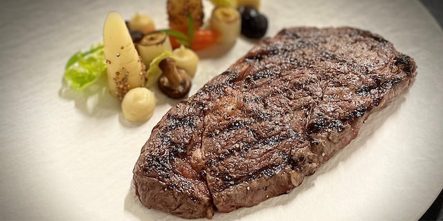 Entrecôtes d'Irlande selon Roland DEBUYST Sauce échalote et 5 préparations faciles de légumes