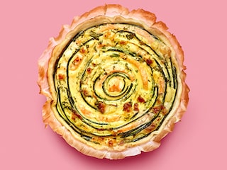 Quiche au saumon et aux courgettes