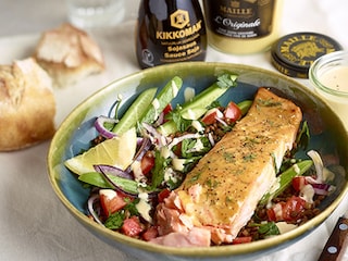 Saumon laqué à la moutarde et salade de lentilles à la vinaigrette soja