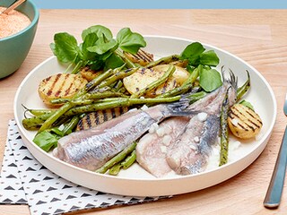 Maatjes et salade grillée de grenailles aux haricots verts