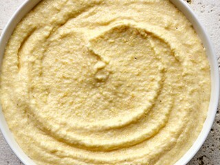 Smeuïge polenta met mascarpone en grana padano