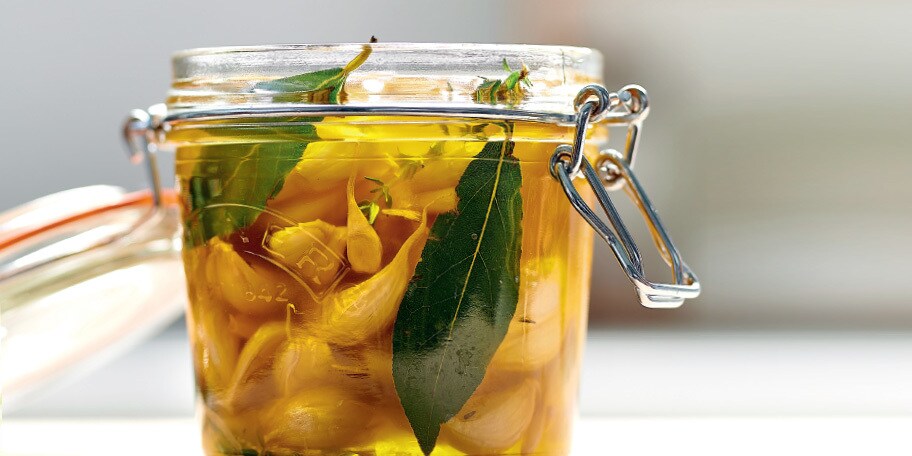 Ail confit à l’huile