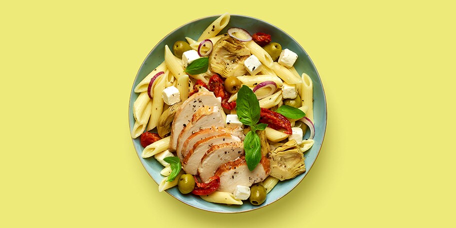 bak Trechter webspin Refrein Easy pastasalade met gerookte kip en olijven