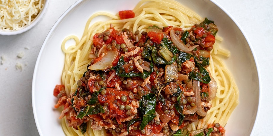 Spaghetti bolognaise met snijbieten en linzen