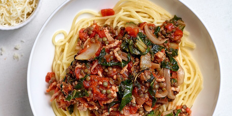 Spaghetti bolognaise met snijbieten en linzen