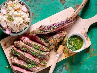 Tomahawk au chimichurri et coleslaw au yaourt