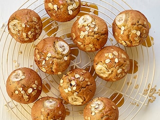 Muffins aux bananes, noix et flocons d’avoine