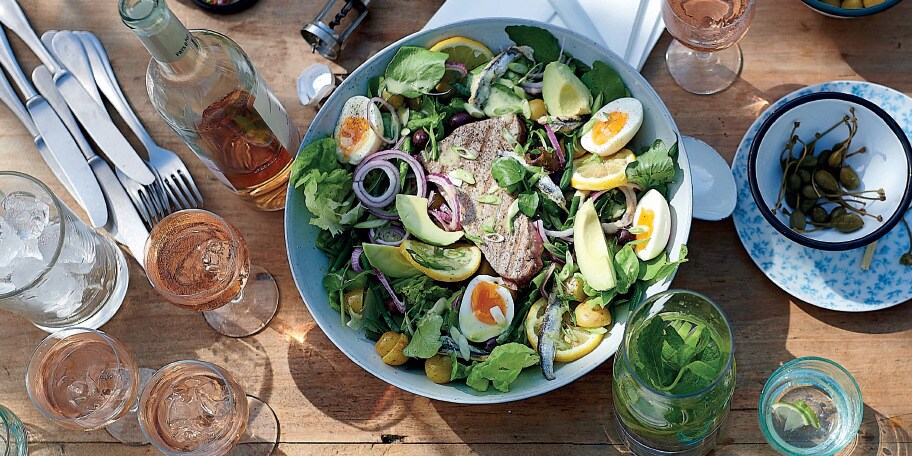 Salade niçoise met verse tonijn