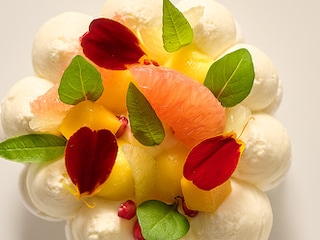 Pavlova met exotisch fruit