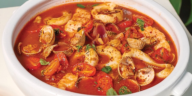 Cioppino (stoofpotje van vis en zeevruchten)