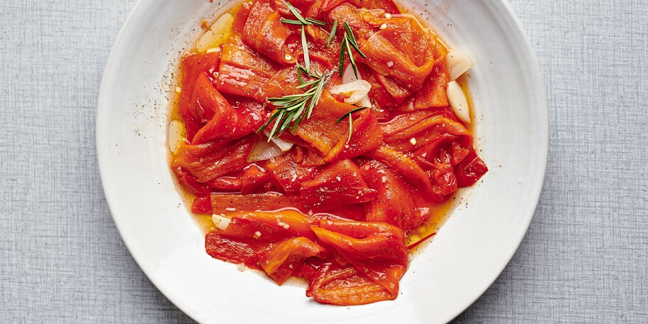 Gestoomde paprika's met rozemarijn