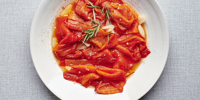 Gestoomde paprika's met rozemarijn