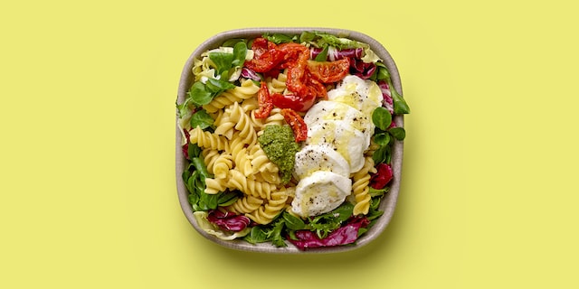 Easy pastasalade met mozzarella in 10 minuten