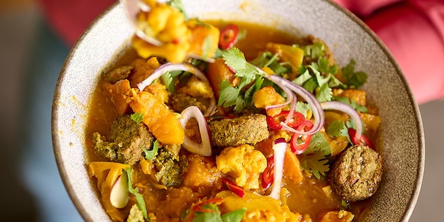 Groentecurry met falafel