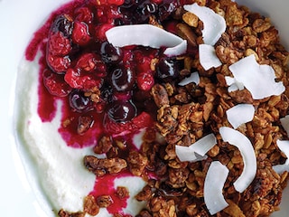 Berry Breakfast met yoghurt en granola