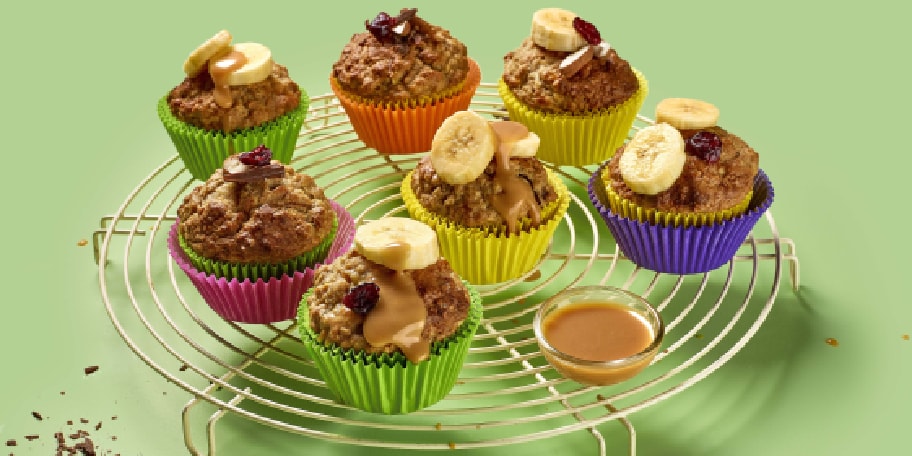 Bananenbroodmuffin met karamel van gezouten boter