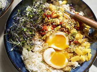 Œufs marinés façon coréenne et riz à la mangue