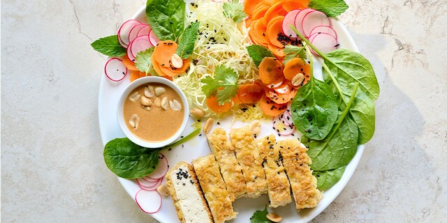 Katsu van tofu met satésaus