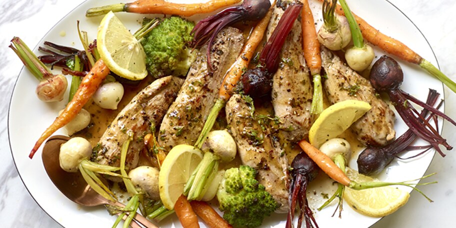 Lamsfilets met kruidenboter en minigroenten