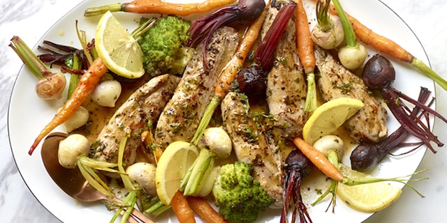 Lamsfilets met kruidenboter en minigroenten