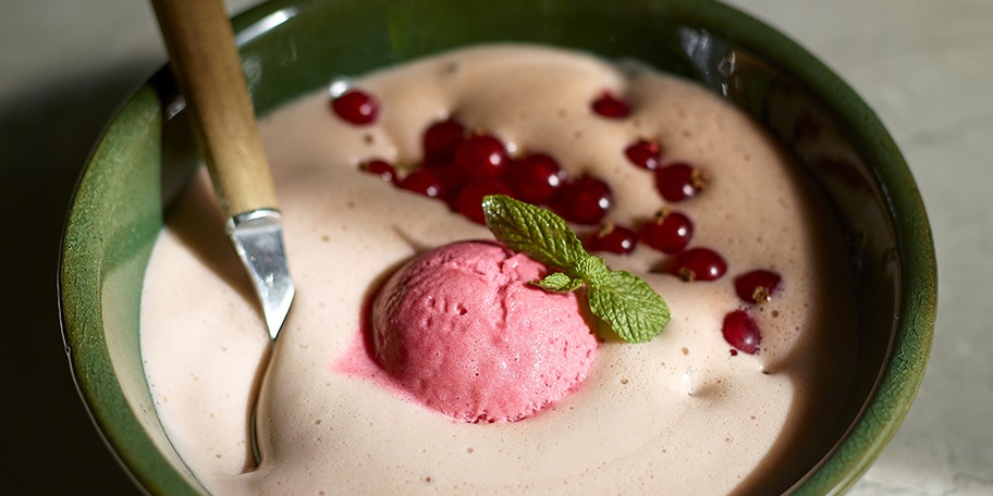 Sabayon met kriek, rode vruchten en frambozensorbet