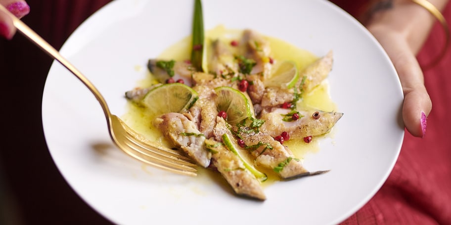 Truites des Ardennes, vinaigrette à l’ananas et à la menthe