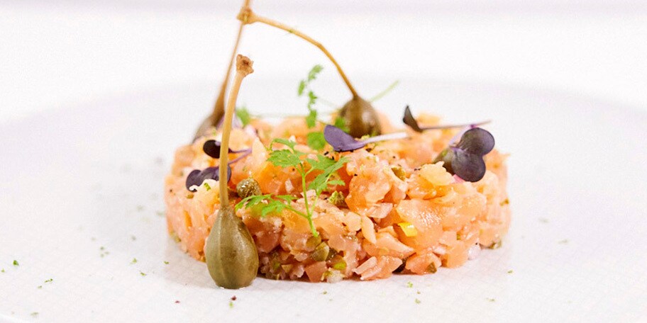 Tartare de saumon fumé norvégien aux câpres