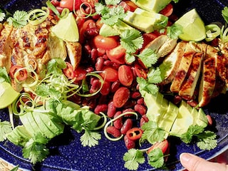 Salade mexicaine au poulet et à l'avocat