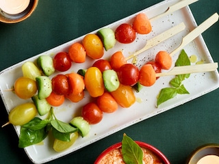 Brochettes de légumes et dip à la tapenade