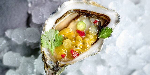 Huîtres crues et vinaigrette exotique