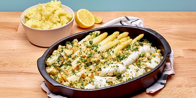 Pladijsfilet en asperges met crumble van citroen en peterselie 