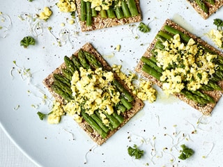 Toasts aux asperges