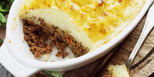 Gehakt parmentier en witloofsalade met geitenkaas