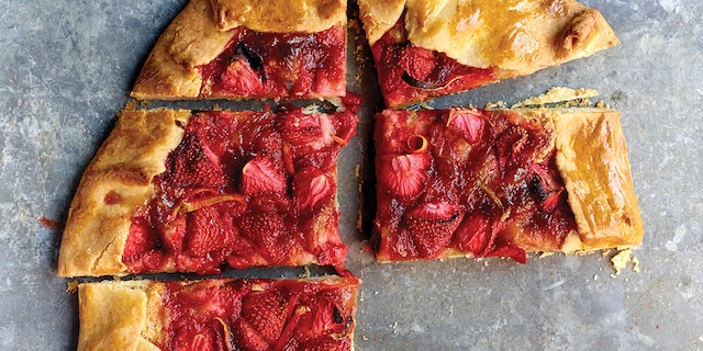 Rustieke aardbeientaart