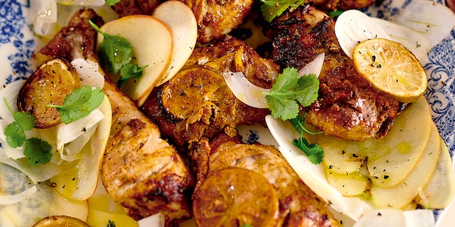 Poulet tandoori et salade de fenouil aux pommes