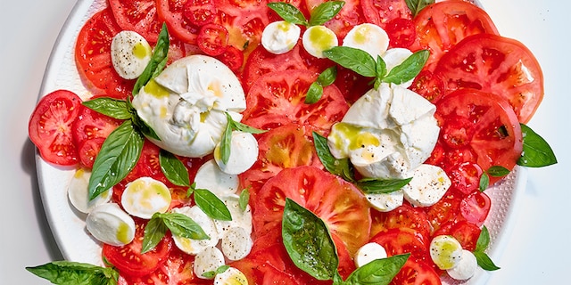 Salade caprese met basilicumolie