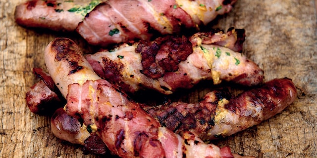 Chipolata's met spek en mosterd