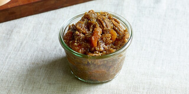 Abrikozenconfituur met vanille en pecannoten