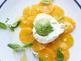 Carpaccio sicilien d'oranges, burrata et sorbet au basilic