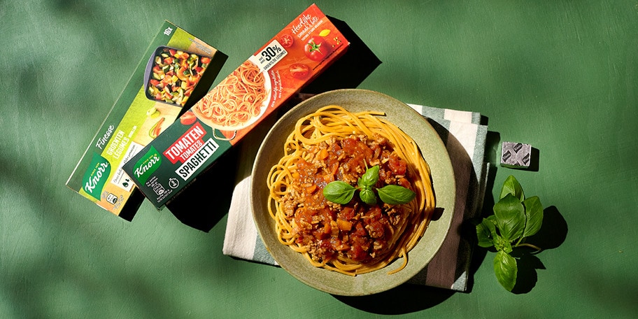 Tomatenspaghetti, bolognesesaus met pancetta en balsamicoazijn