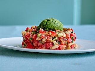 Tartare de tomates et courgettes au granité de persil