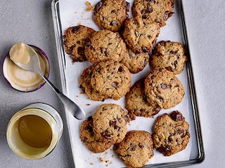 Chocoladecookies met tahini