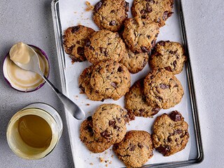 Chocoladecookies met tahini