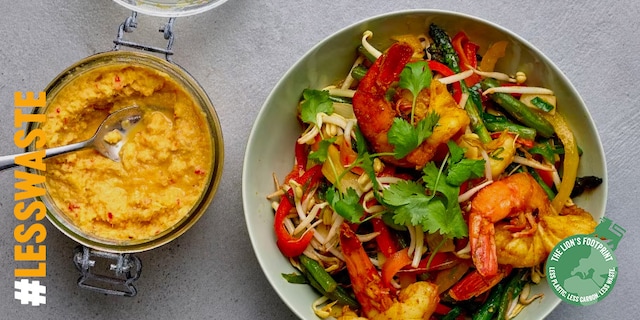 Wok de crevettes et de légumes à la pâte de gingembre