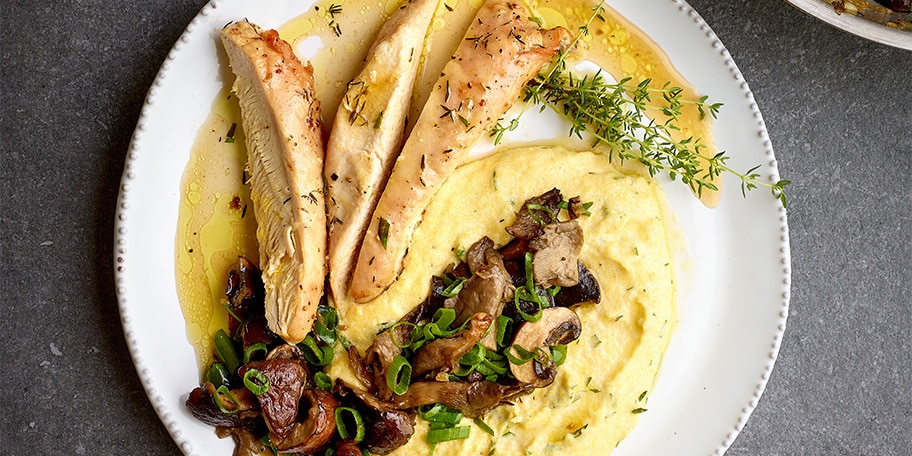 Dinde rôtie et polenta crémeuse aux champignons