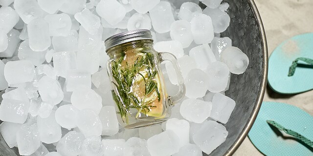 Limonade au melon, citron, romarin et miel