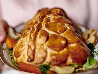 Feuilleté géant aux légumes, châtaignes et parmesan