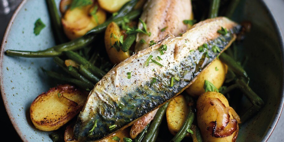 Luikse salade met makreelfilets