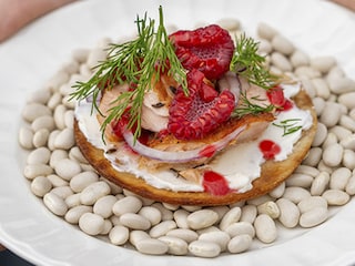 Tostadas au saumon et framboises